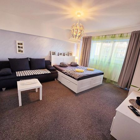 Marcos Apartments - Self Check-In レシツァ エクステリア 写真