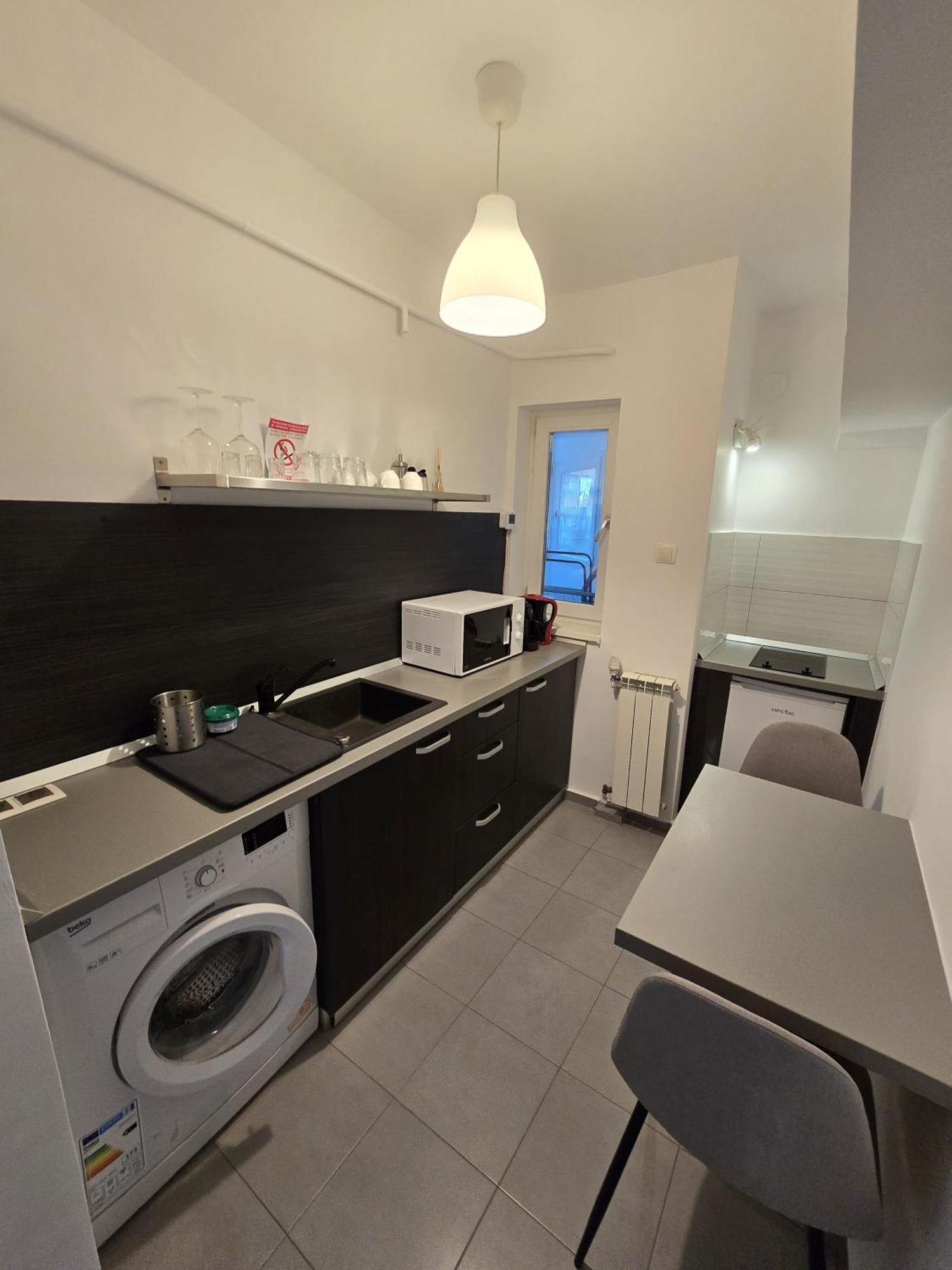 Marcos Apartments - Self Check-In レシツァ エクステリア 写真